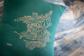 Y Deri - Close to Village and Beach