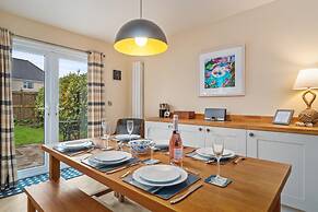 Y Deri - Close to Village and Beach