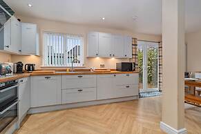 Y Deri - Close to Village and Beach