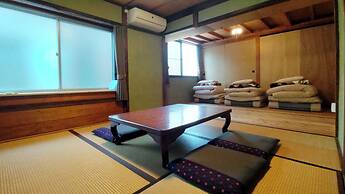 Guesthouse Bench