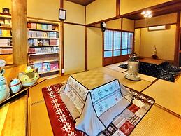 Guesthouse Bench