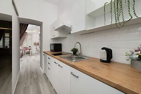 Apartment for 4 in Łódz by Renters