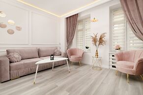 Apartment for 4 in Łódz by Renters