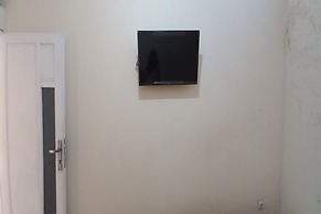 OYO 93768 Setia Budi Guest House 1