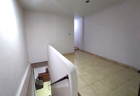 OYO 93768 Setia Budi Guest House 1