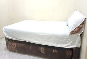 OYO 93769 Setia Budi Guest House 2