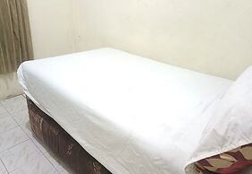 OYO 93769 Setia Budi Guest House 2