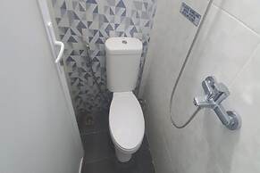 OYO 93769 Setia Budi Guest House 2