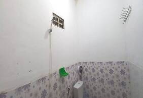 OYO 93769 Setia Budi Guest House 2