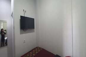 OYO 93769 Setia Budi Guest House 2