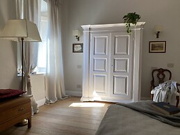 Burlamacchi Villas