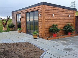 Height End Farm Log Cabin