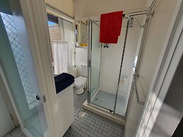 Griffith Studio Canberra - free parking