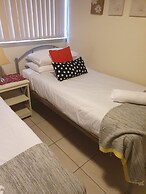 Griffith Studio Canberra - free parking