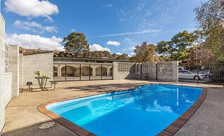 Griffith Studio Canberra - free parking