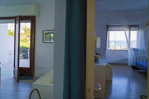 Villetta Meraviglia With Garden Sea View