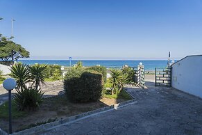 Villetta Meraviglia With Garden Sea View