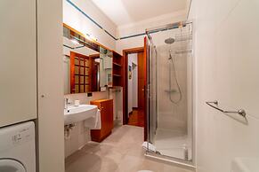 Gerbett Apartment With Terrace by Wonderful Italy