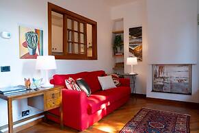 Gerbett Apartment With Terrace by Wonderful Italy