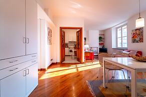 Gerbett Apartment With Terrace by Wonderful Italy