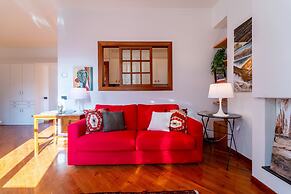 Gerbett Apartment With Terrace by Wonderful Italy