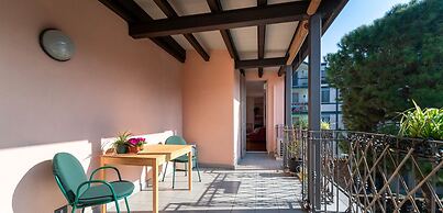Gerbett Apartment With Terrace by Wonderful Italy