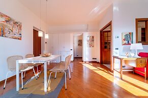 Gerbett Apartment With Terrace by Wonderful Italy