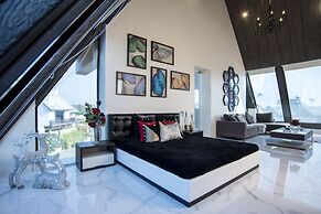 Woods The Clubhouse - Mangalyam Meadows