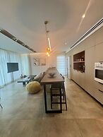 Bat Galim Seaside Retreat by Sea N' Rent