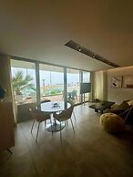 Bat Galim Seaside Retreat by Sea N' Rent