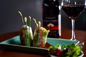 Wink Hotel Can Tho - Full 24hrs stay