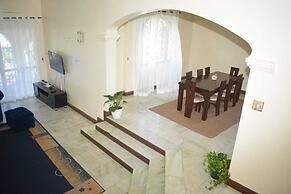 Lux Suites Dofils Creek Residence Nyali
