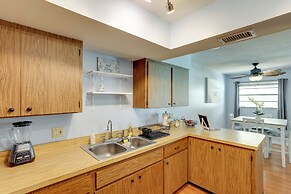 Idyllic Fort Pierce Retreat - Walk to Beach!