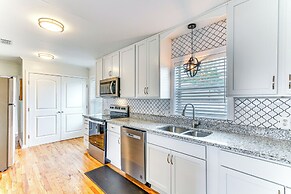 Pensacola Home w/ Covered Patio: 1 Mi to Downtown!