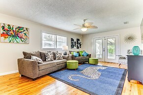 Pensacola Home w/ Covered Patio: 1 Mi to Downtown!