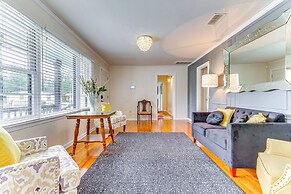 Pensacola Home w/ Covered Patio: 1 Mi to Downtown!