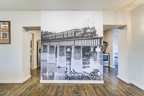 Hollister Home Across From Holiday Train Depot!