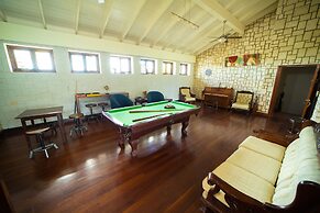 Reggae Legends Estate