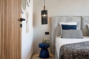 Domi Luxury Apartment by Cura Villas