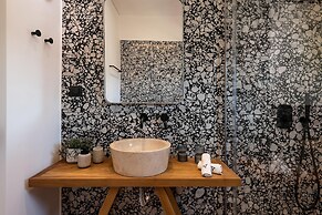 Domi Luxury Apartment by Cura Villas