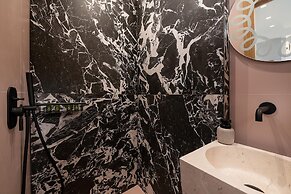 Domi Luxury Apartment by Cura Villas