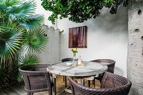 La Maison Fleur de Lune