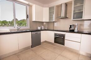 Phaedrus Living Beachfront Villa Mare