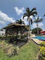 HOTEL CERRITOS PLAZA