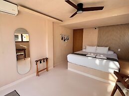 Xeno Hotel Boutique