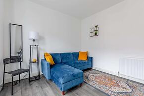 Spacious & Newly Renovated 4BD House East Ham!