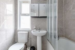 Spacious & Newly Renovated 4BD House East Ham!