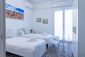 HouSmart Galeotti 16