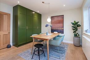 2 Bedroom Apartment - 200m From Richmond Park