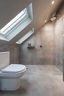 2 Bedroom Apartment - 200m From Richmond Park